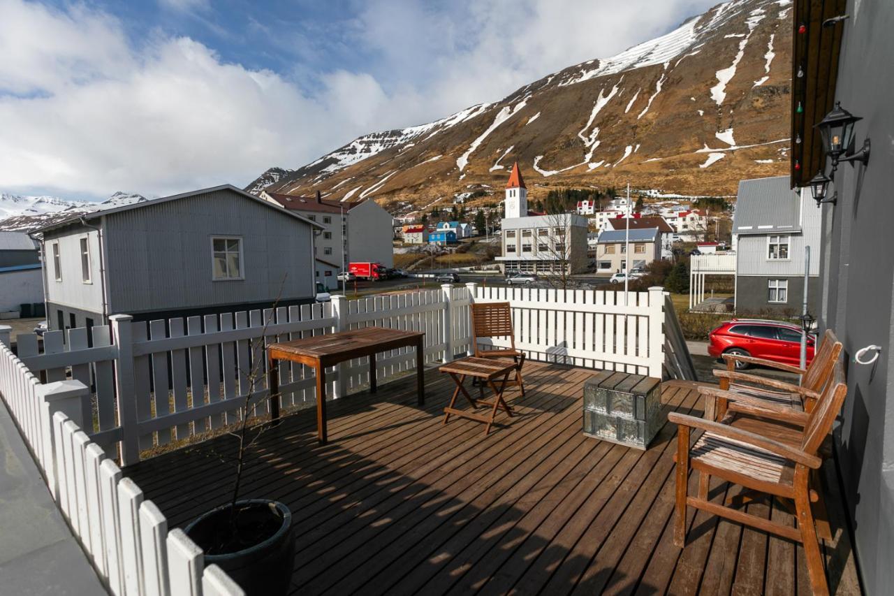 Hotel Siglunes Siglufjordur ภายนอก รูปภาพ